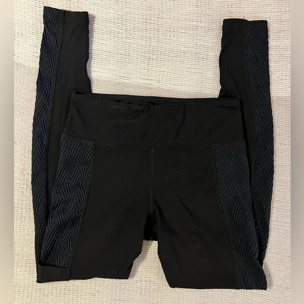 Trina Turk Recreation activewear leggings. Size small - Picture 2 of 5